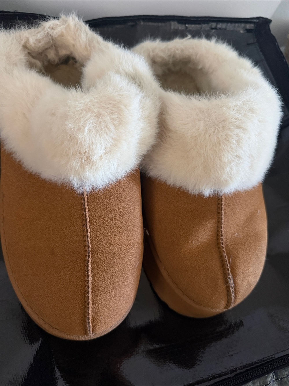 Women’s Cozy Faux-Suede Slippers with Cream Faux-Fur Collar - Brown